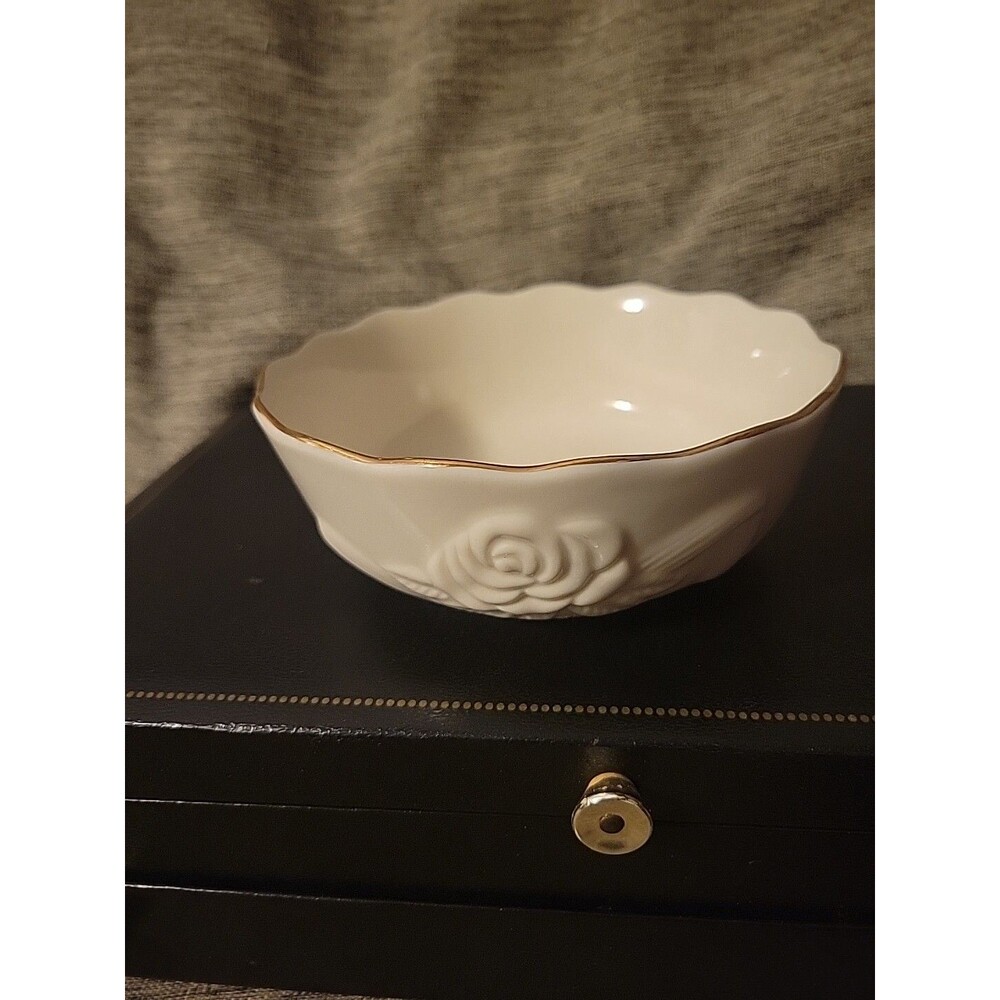 Lenox 5.5" D Small White Rose Bowl Embossed Scalloped with Gold Trim Vintage